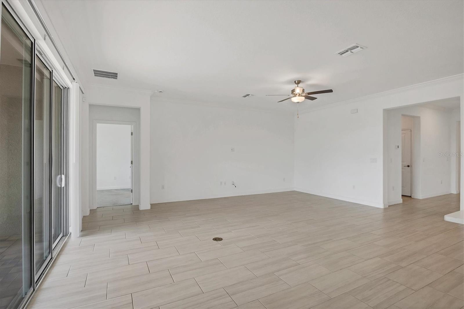Image 9 of 55 For 14265 17th Court E