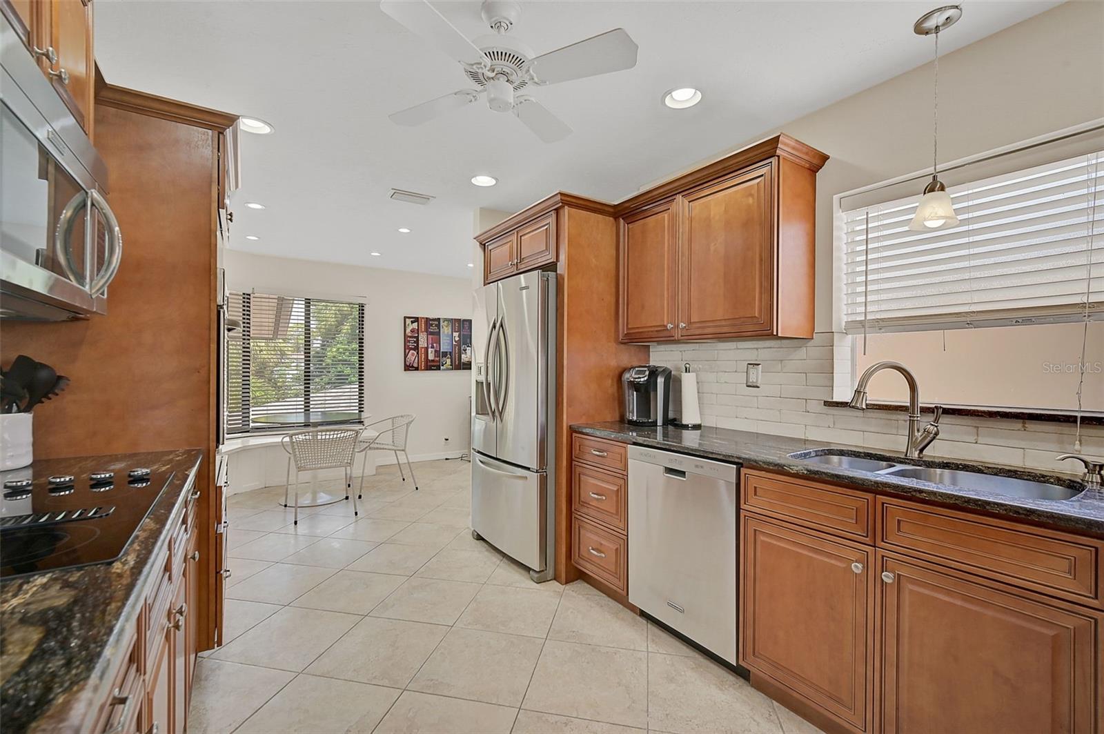 Image 7 of 44 For 6660 Schooner Bay Circle 6660