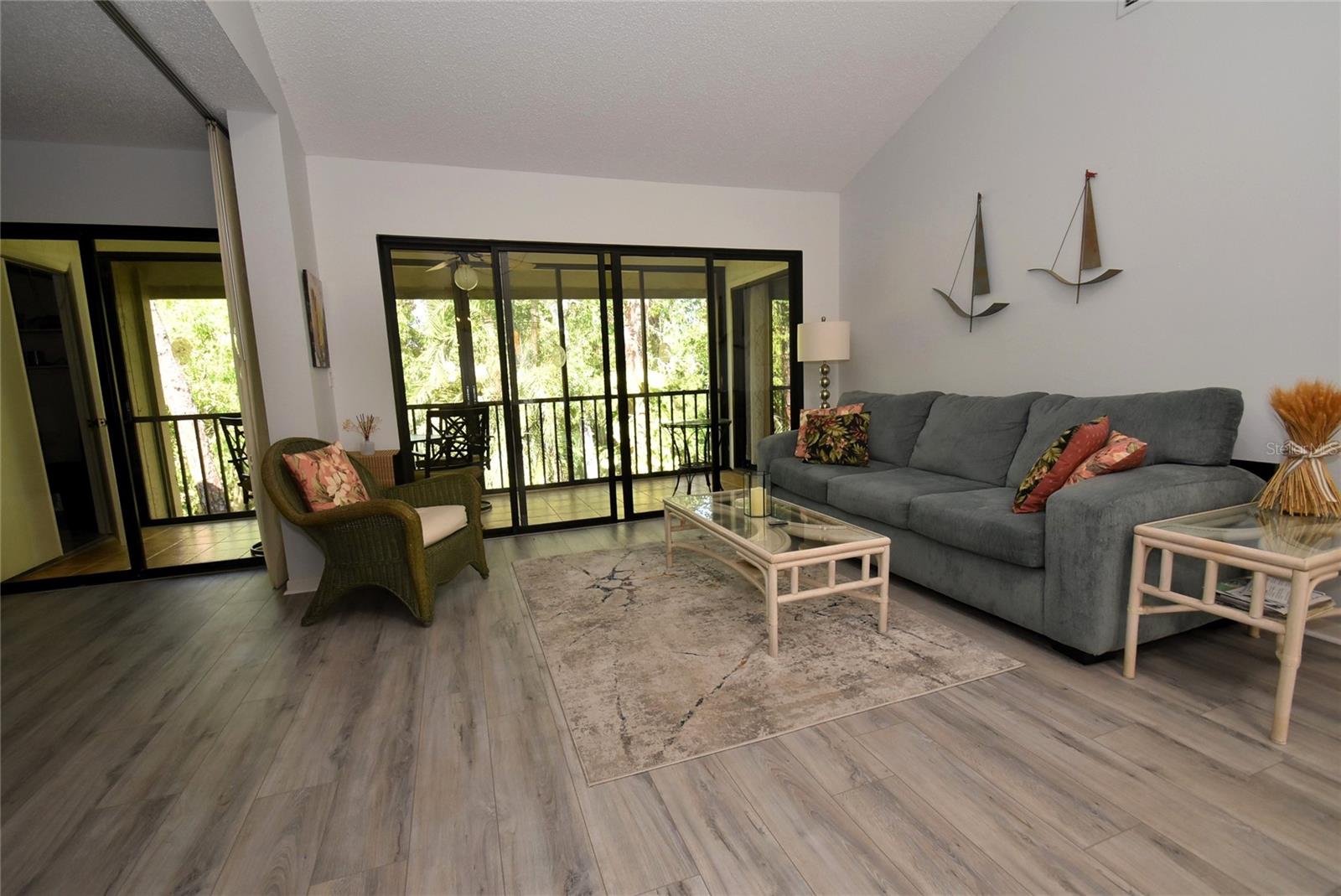 Image 11 of 37 For 1657 Brookhouse Circle Br254