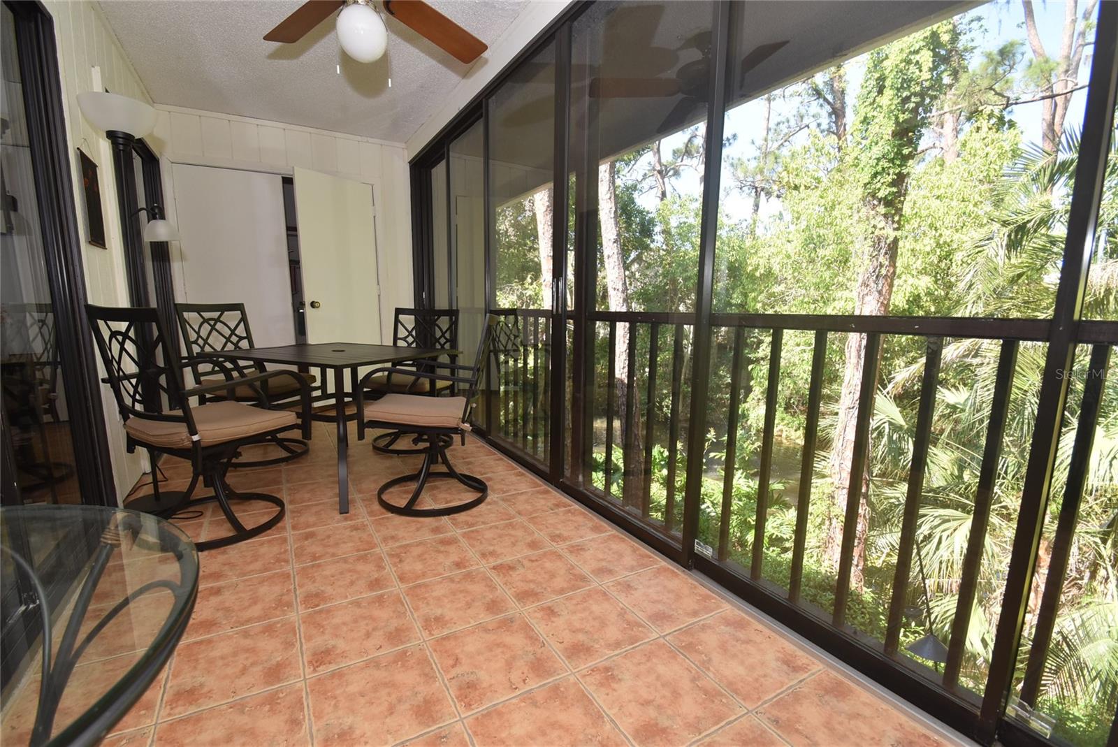 Image 17 of 37 For 1657 Brookhouse Circle Br254