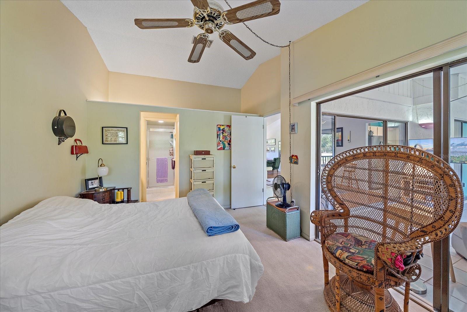 Image 10 of 34 For 6040 Oak Creek Lane 1822