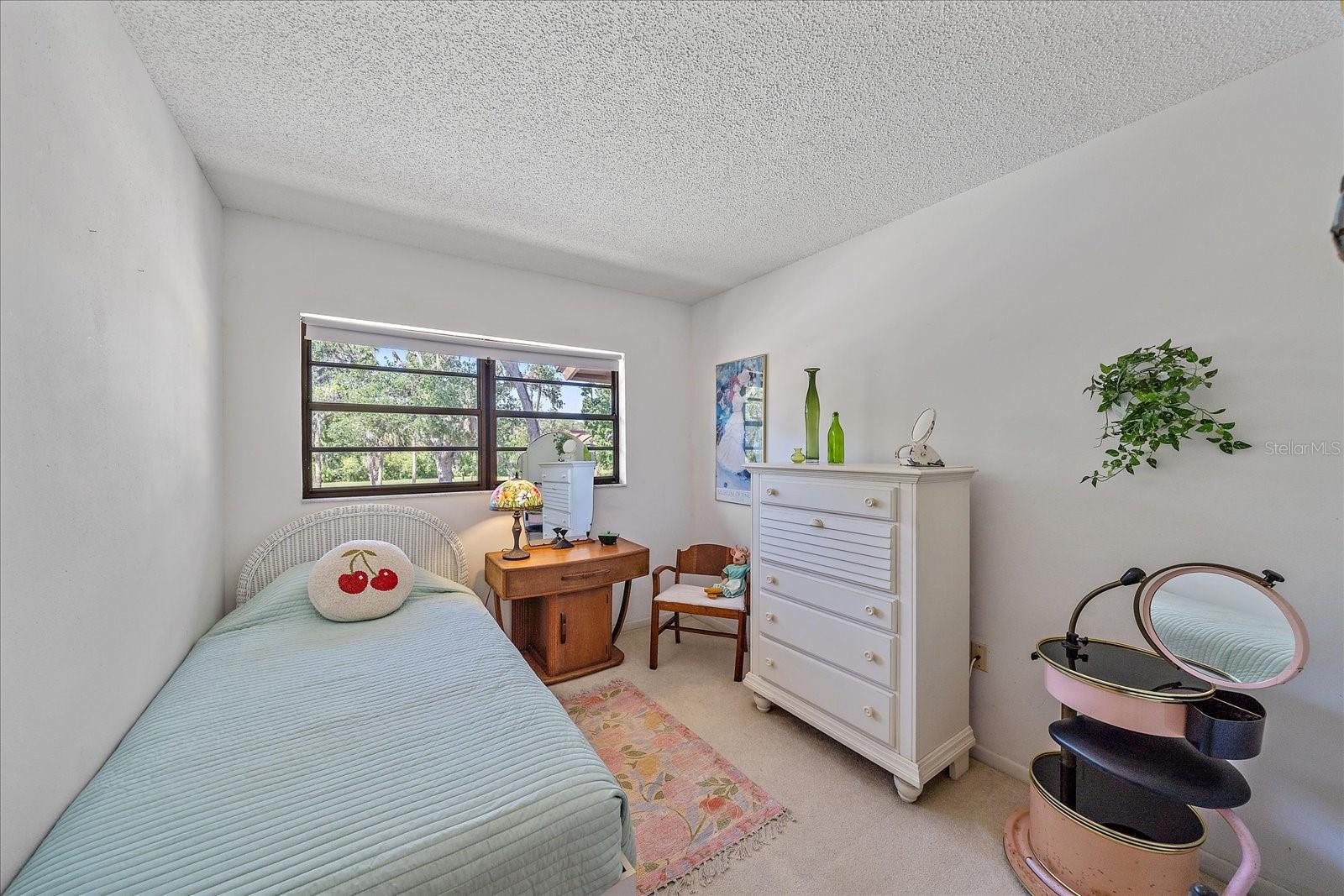 Image 11 of 34 For 6040 Oak Creek Lane 1822