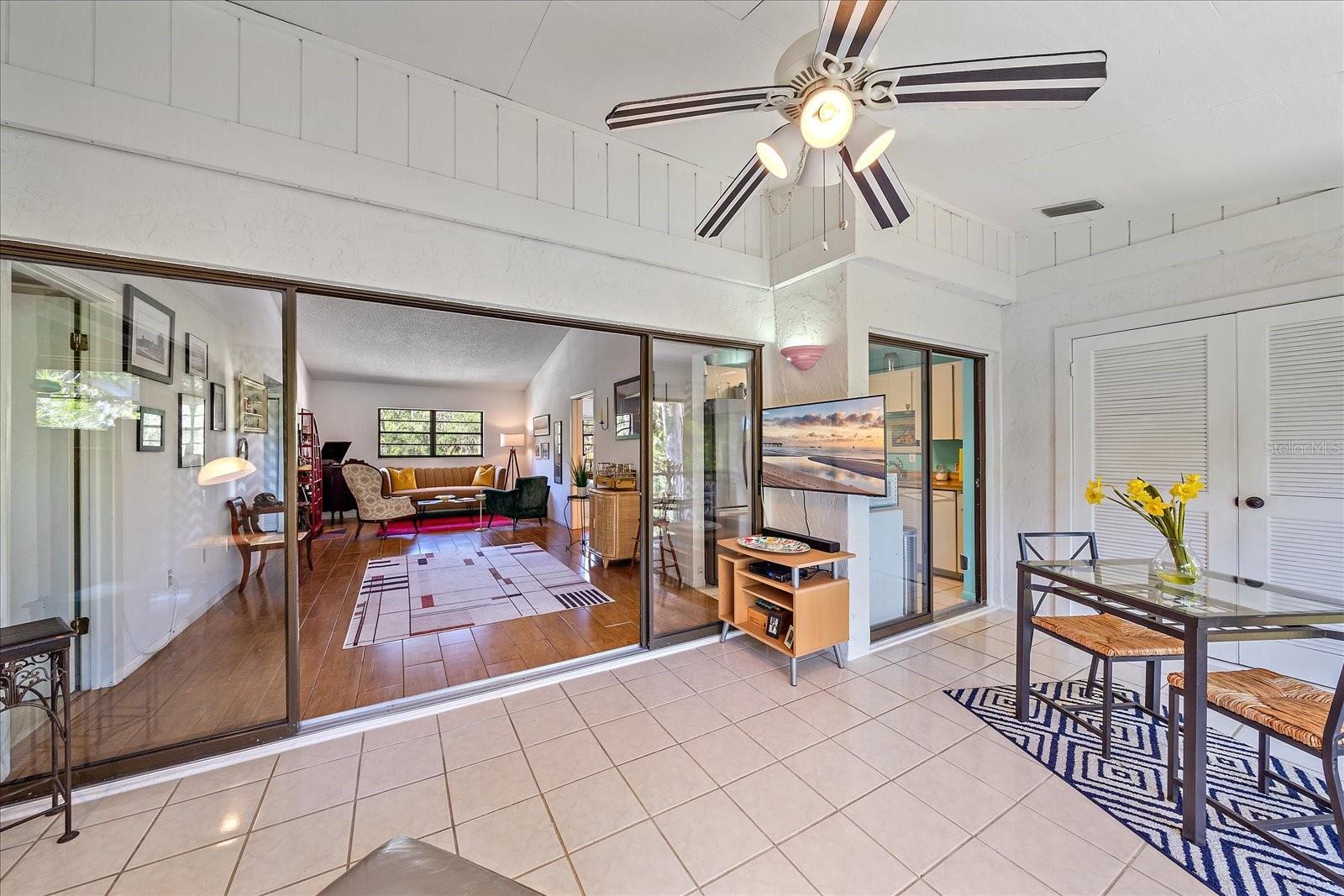 Image 21 of 34 For 6040 Oak Creek Lane 1822