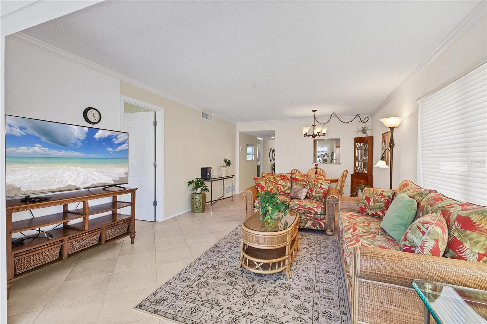 Image 12 of 80 For 210 Santa Maria Street 244