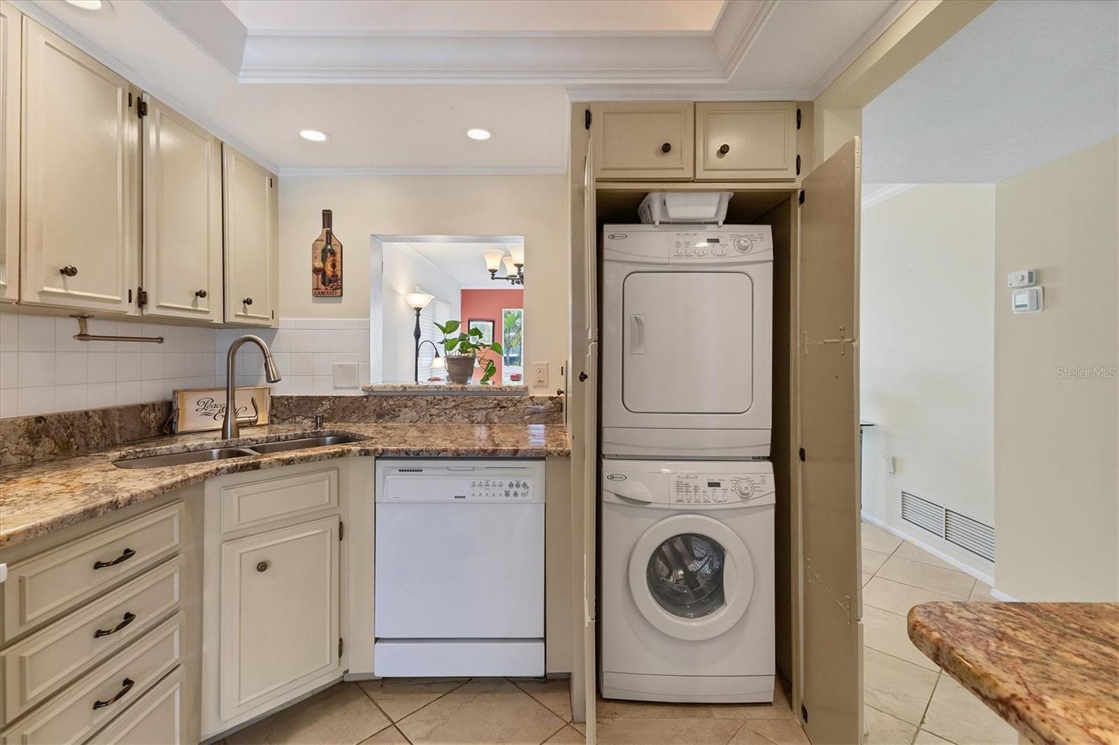 Image 17 of 80 For 210 Santa Maria Street 244