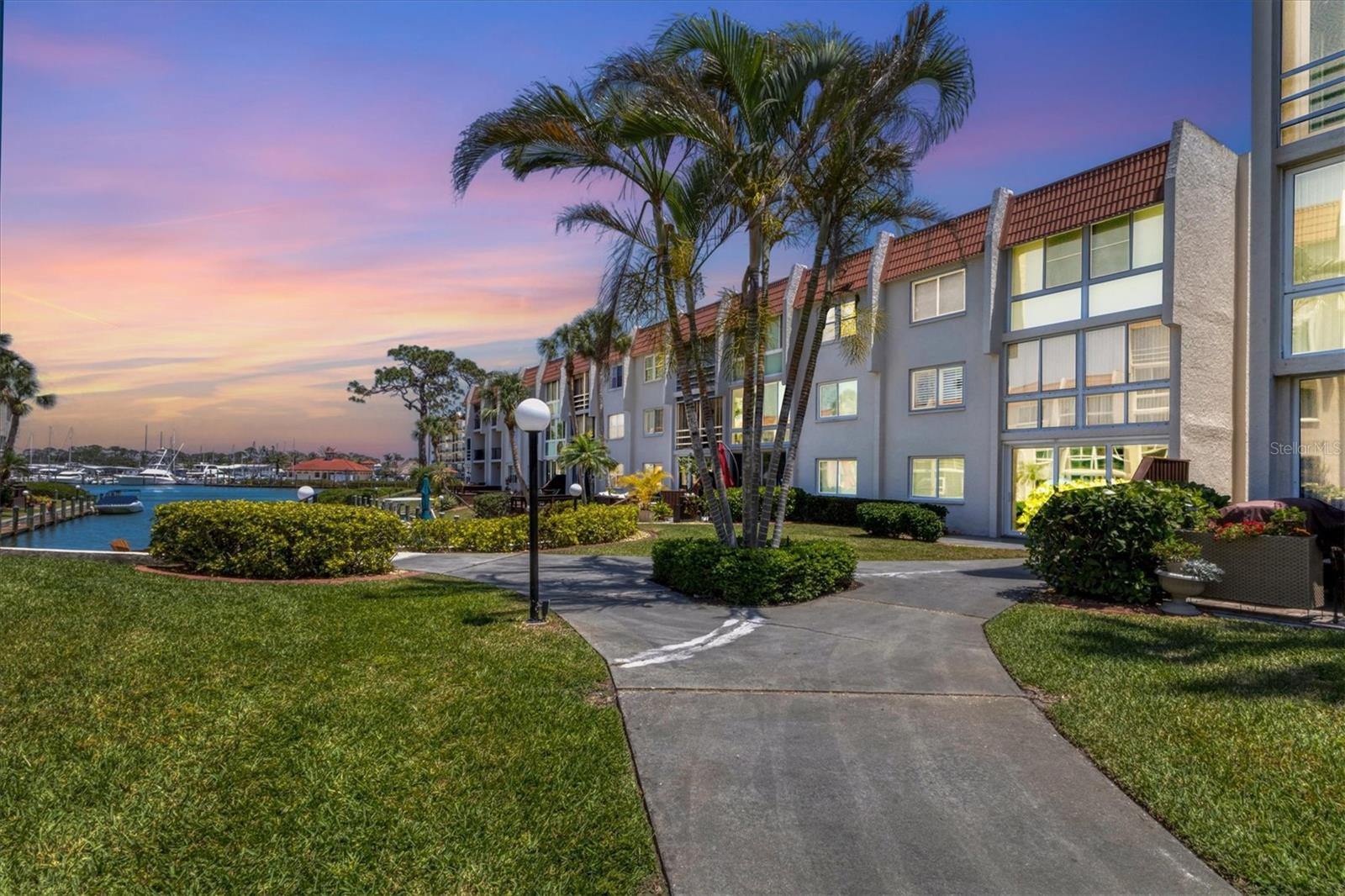 Image 2 of 80 For 210 Santa Maria Street 244