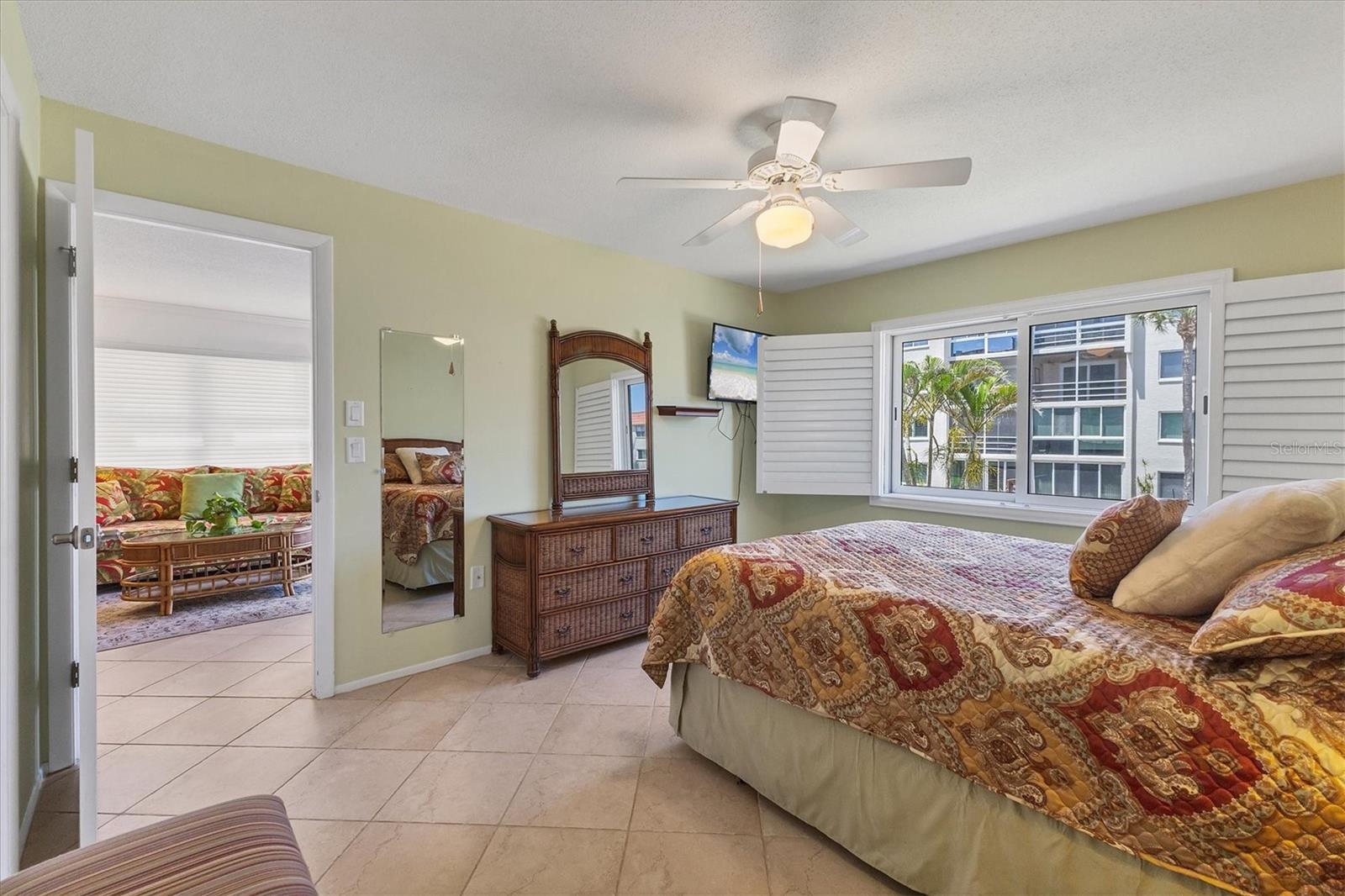 Image 21 of 80 For 210 Santa Maria Street 244