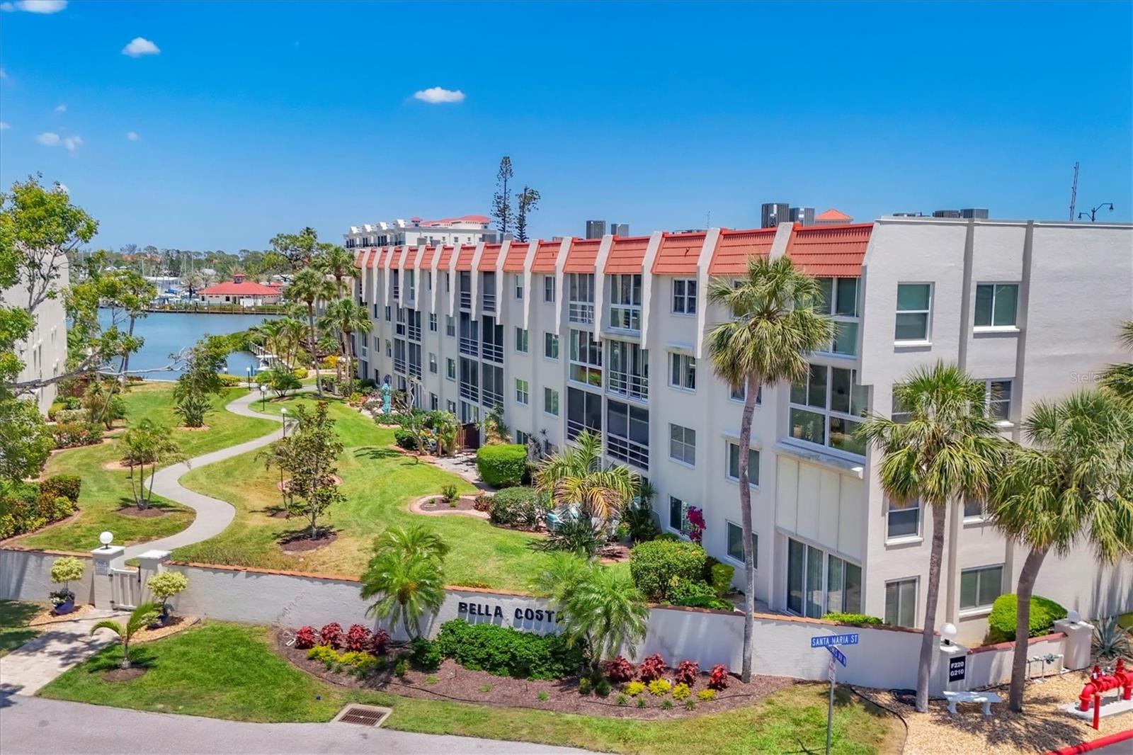 Image 35 of 80 For 210 Santa Maria Street 244