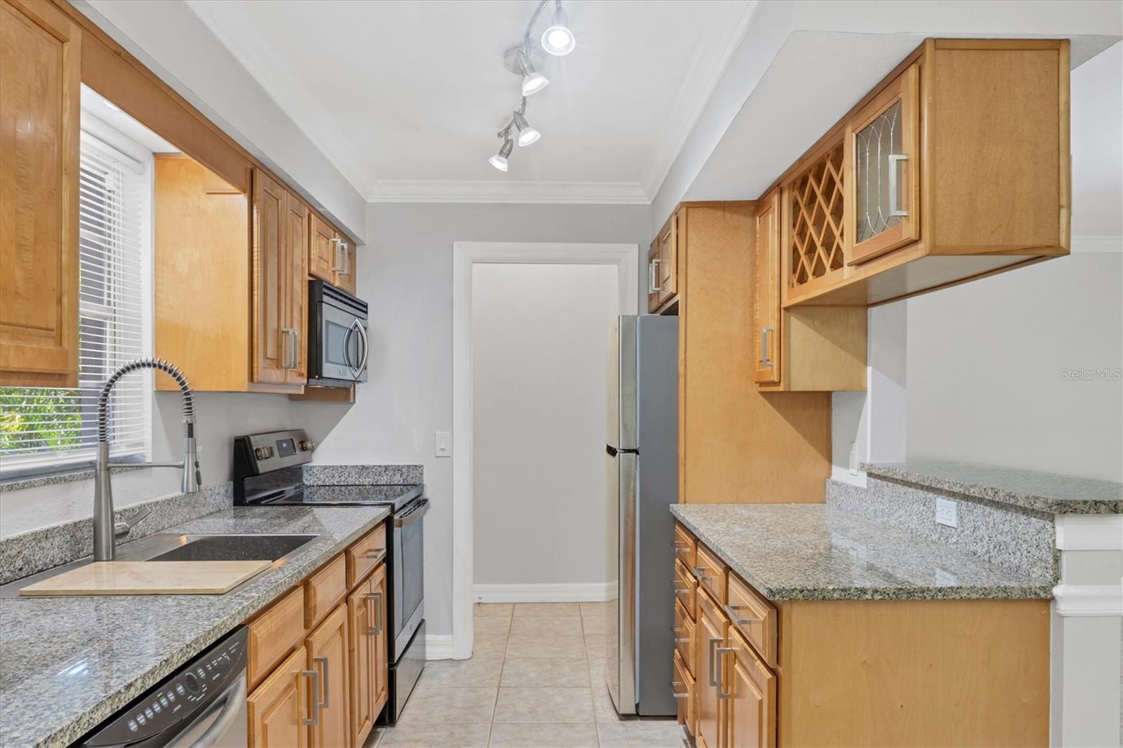 Image 14 of 35 For 3350 Osprey Avenue 211a