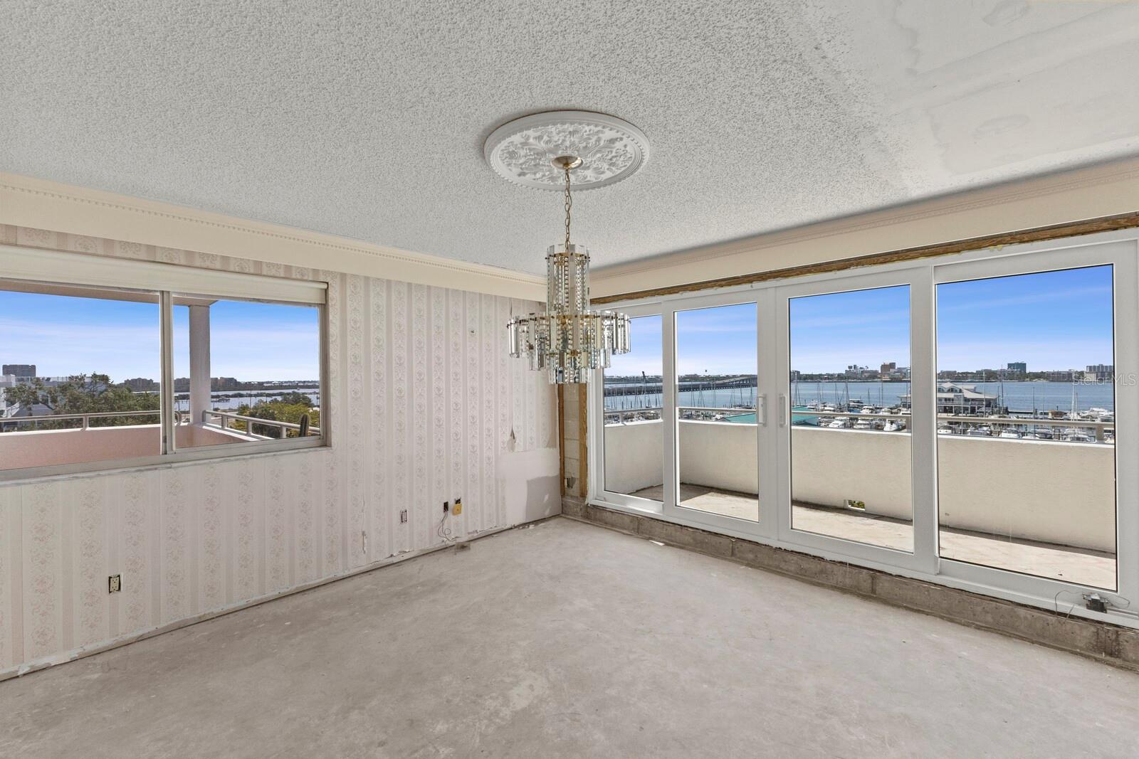Image 18 of 47 For 1000 Riverside Drive B501