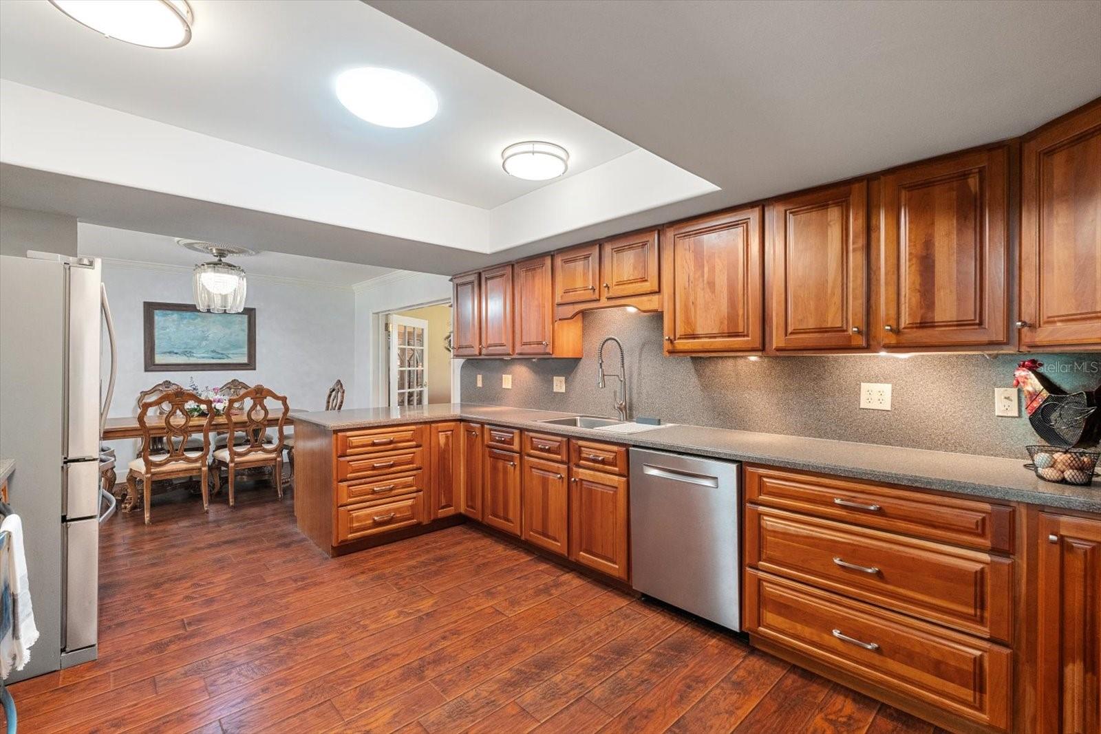 Image 10 of 55 For 5024 37th Street E