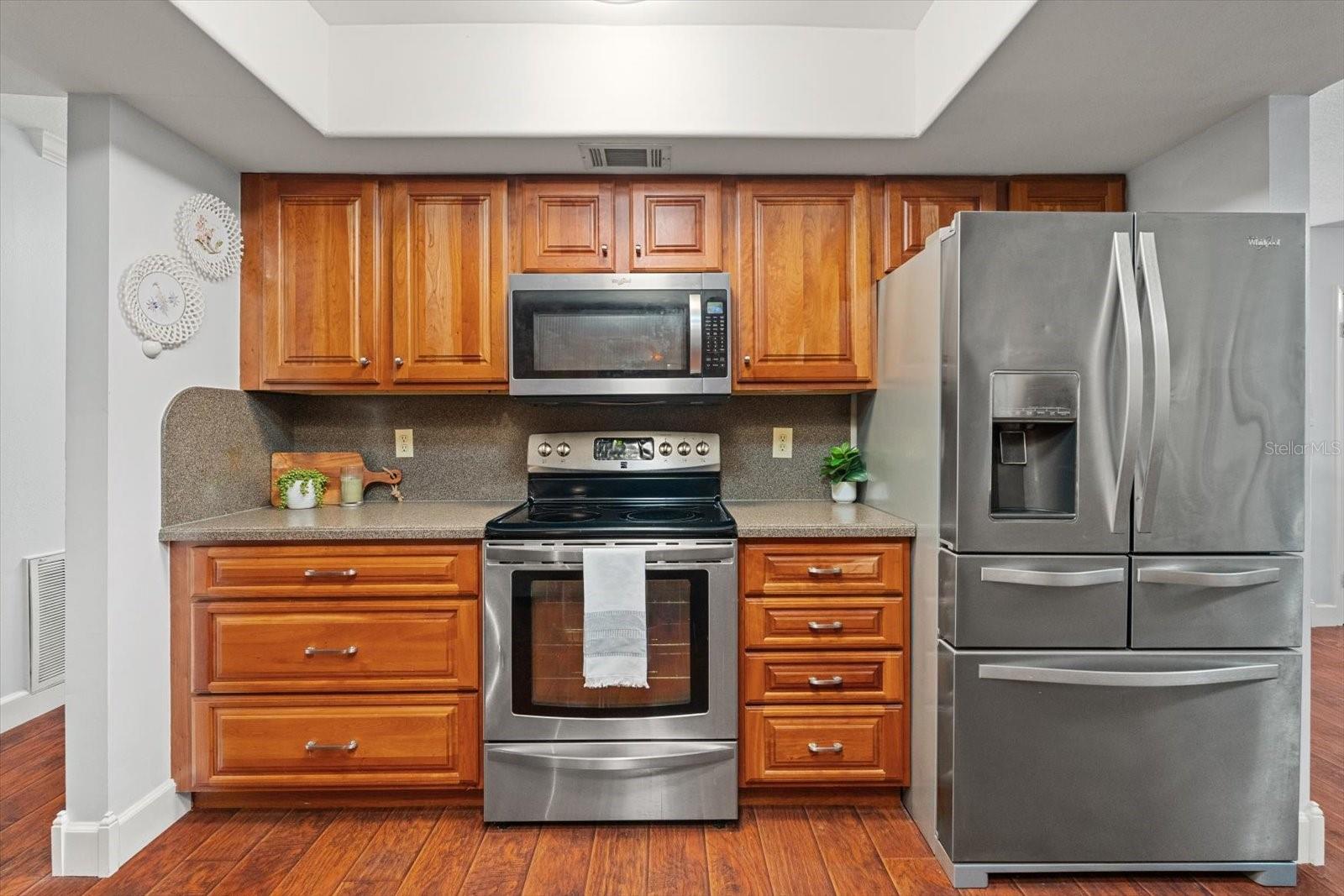 Image 11 of 55 For 5024 37th Street E