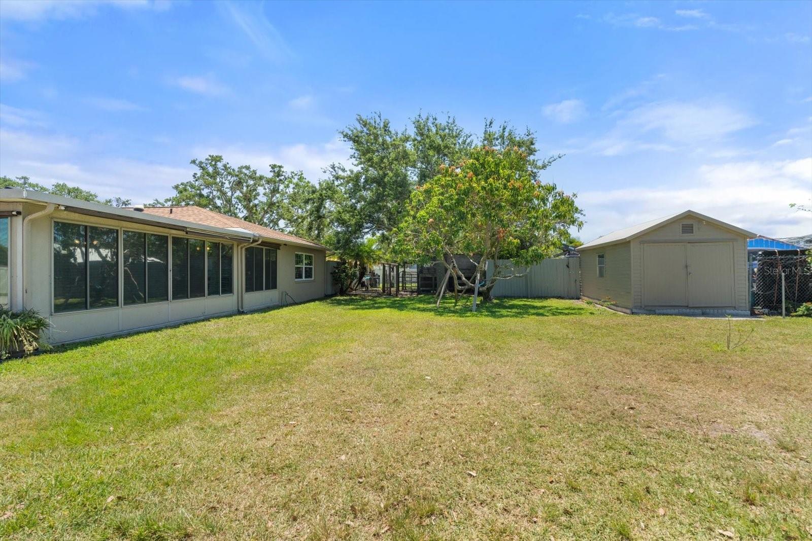 Image 42 of 55 For 5024 37th Street E