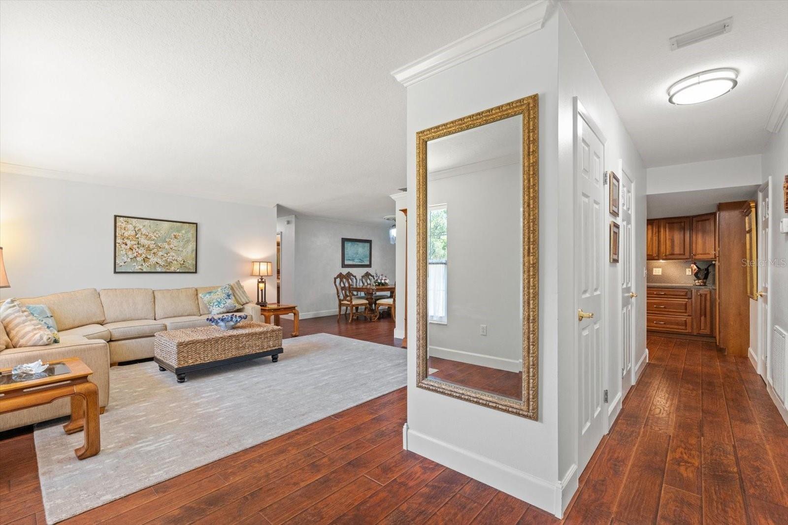 Image 6 of 55 For 5024 37th Street E
