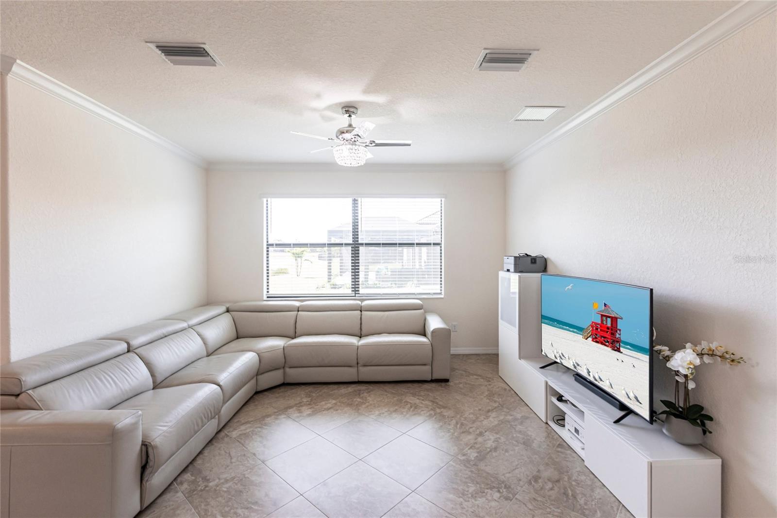 Image 7 of 52 For 11510 Sweetgrass Drive