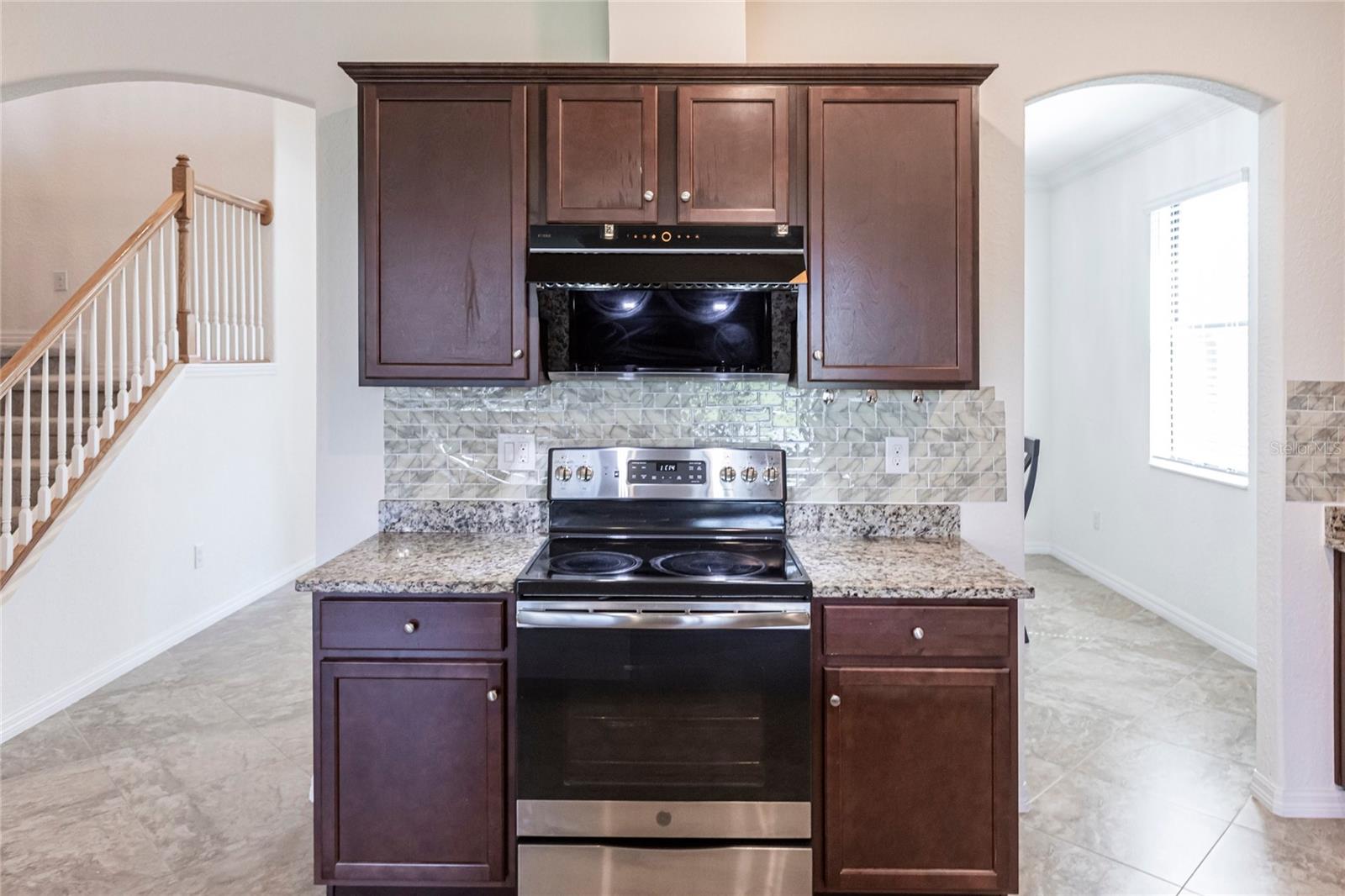 Image 9 of 52 For 11510 Sweetgrass Drive