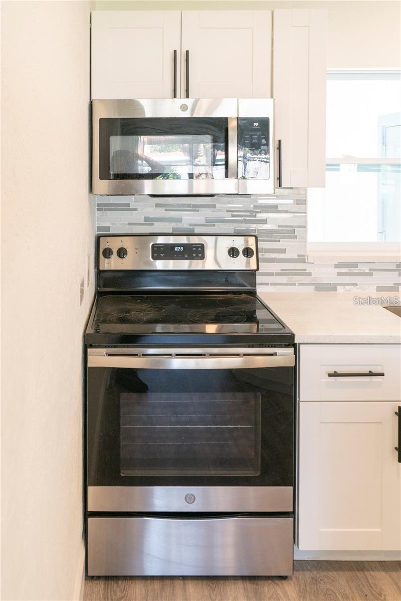 Image 6 of 37 For 1501 7th Street Se