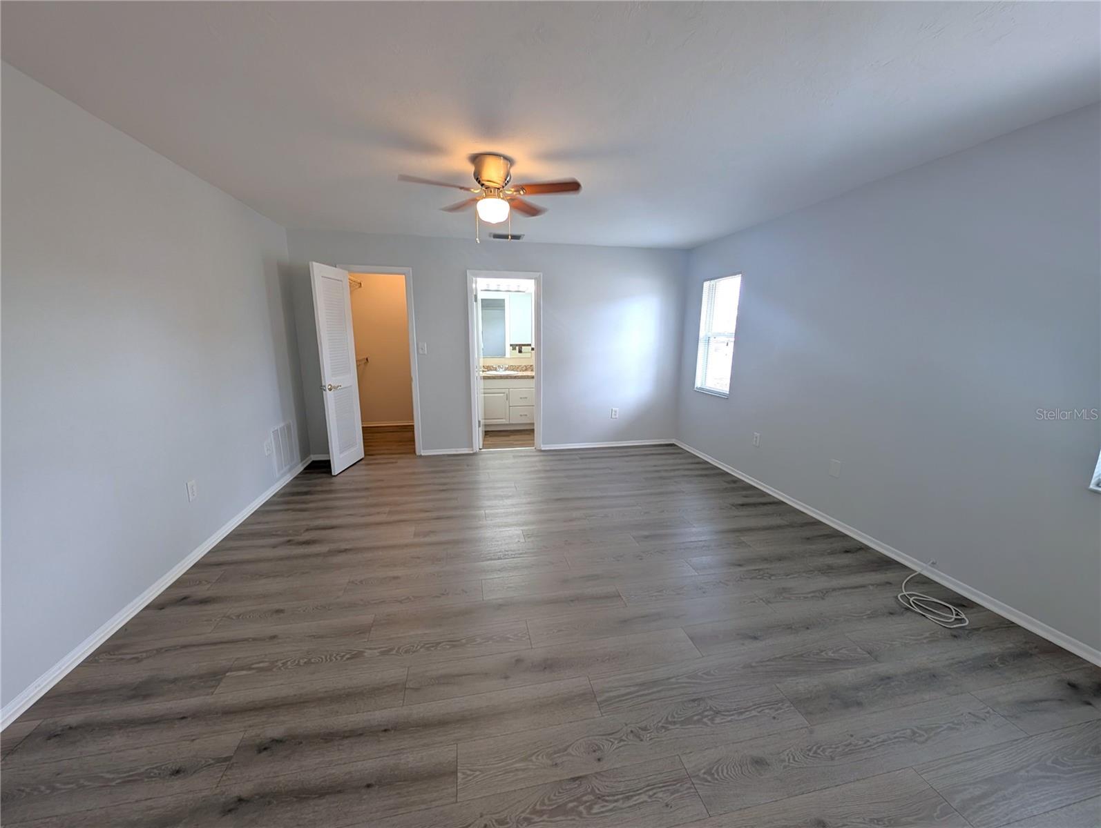 Image 10 of 19 For 7288 Country Club Drive N 7288