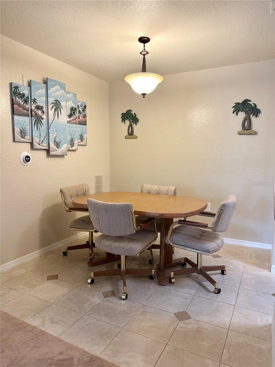 Image 14 of 19 For 7411 Vista Way 102