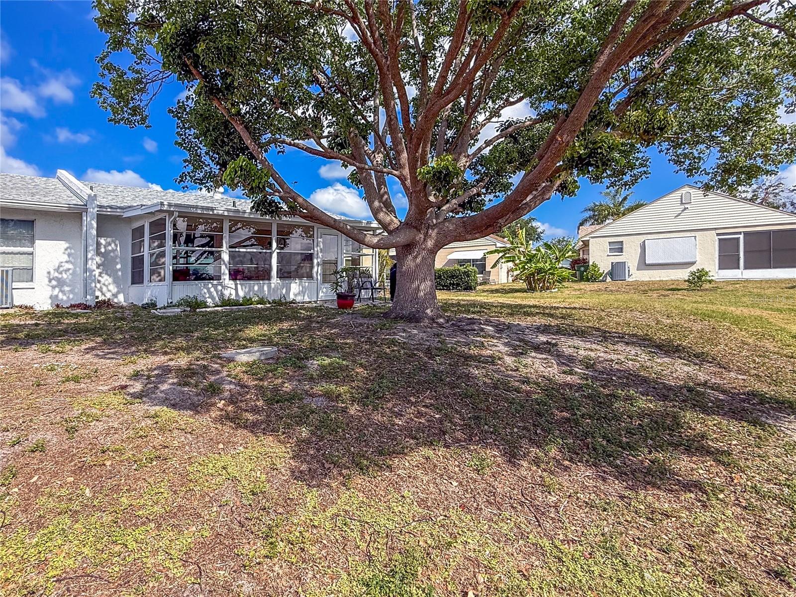 Image 4 of 49 For 3909 40th Street W
