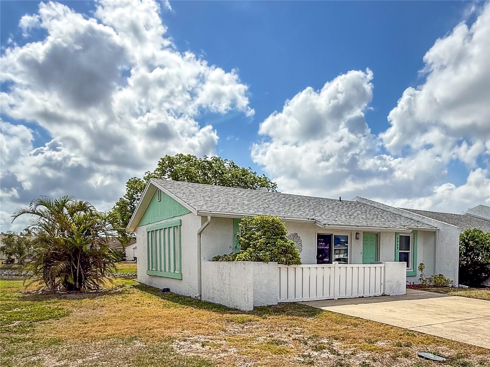Image 7 of 49 For 3909 40th Street W