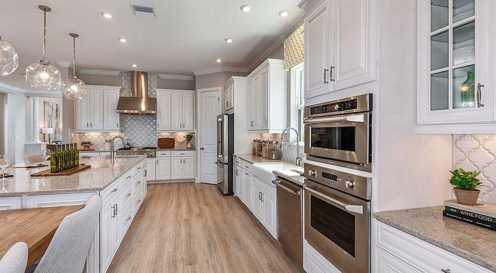 Image 10 of 39 For 15408 San Lazzaro Avenue