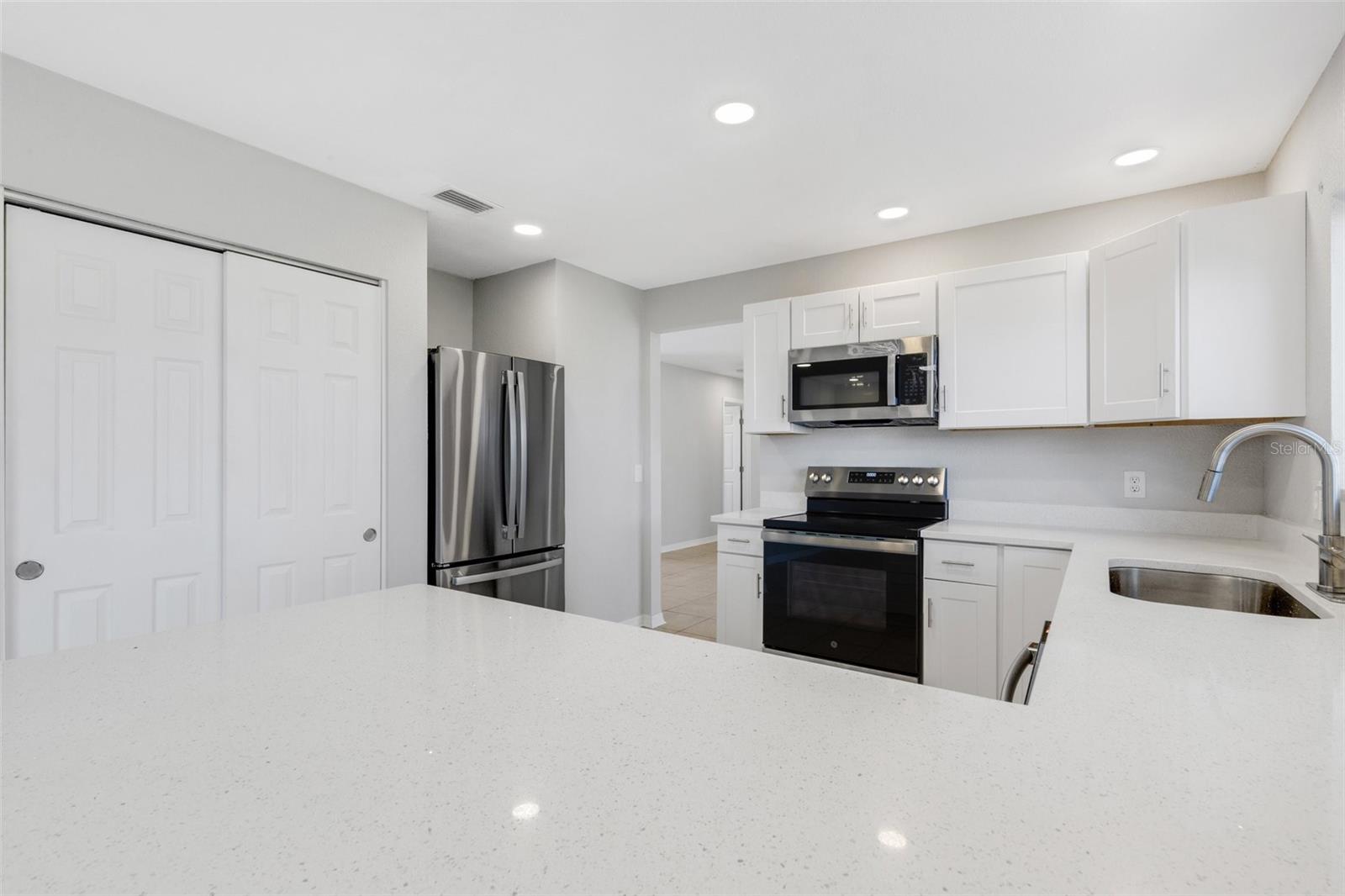 Image 11 of 44 For 6415 Coliseum Boulevard