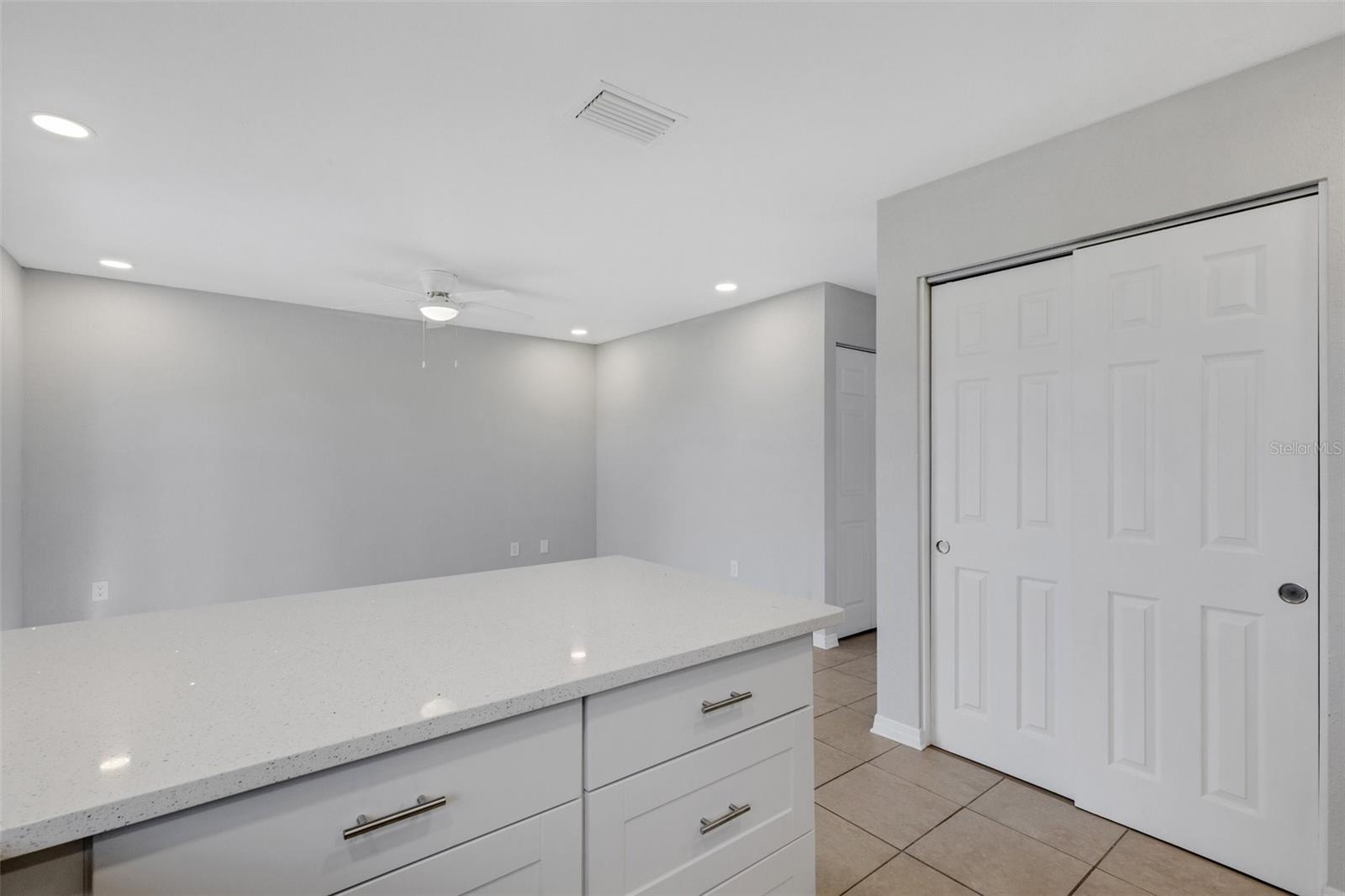 Image 15 of 44 For 6415 Coliseum Boulevard