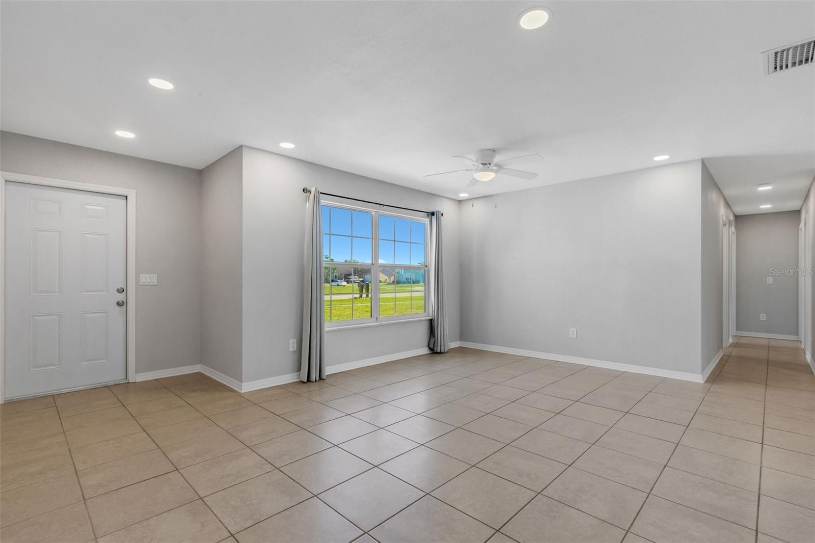 Image 2 of 44 For 6415 Coliseum Boulevard