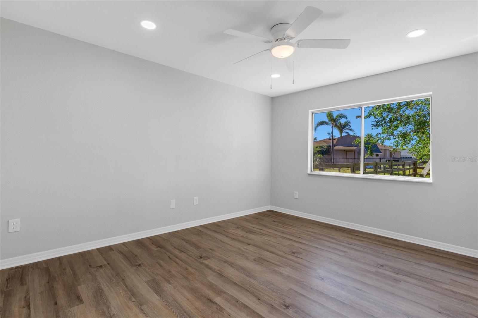 Image 25 of 44 For 6415 Coliseum Boulevard
