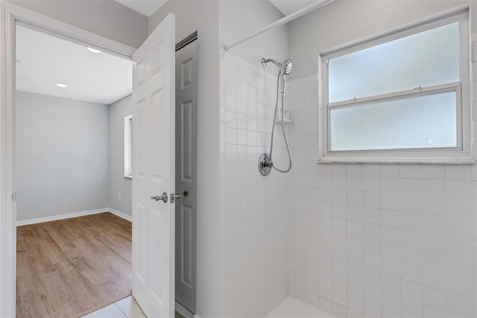 Image 30 of 44 For 6415 Coliseum Boulevard