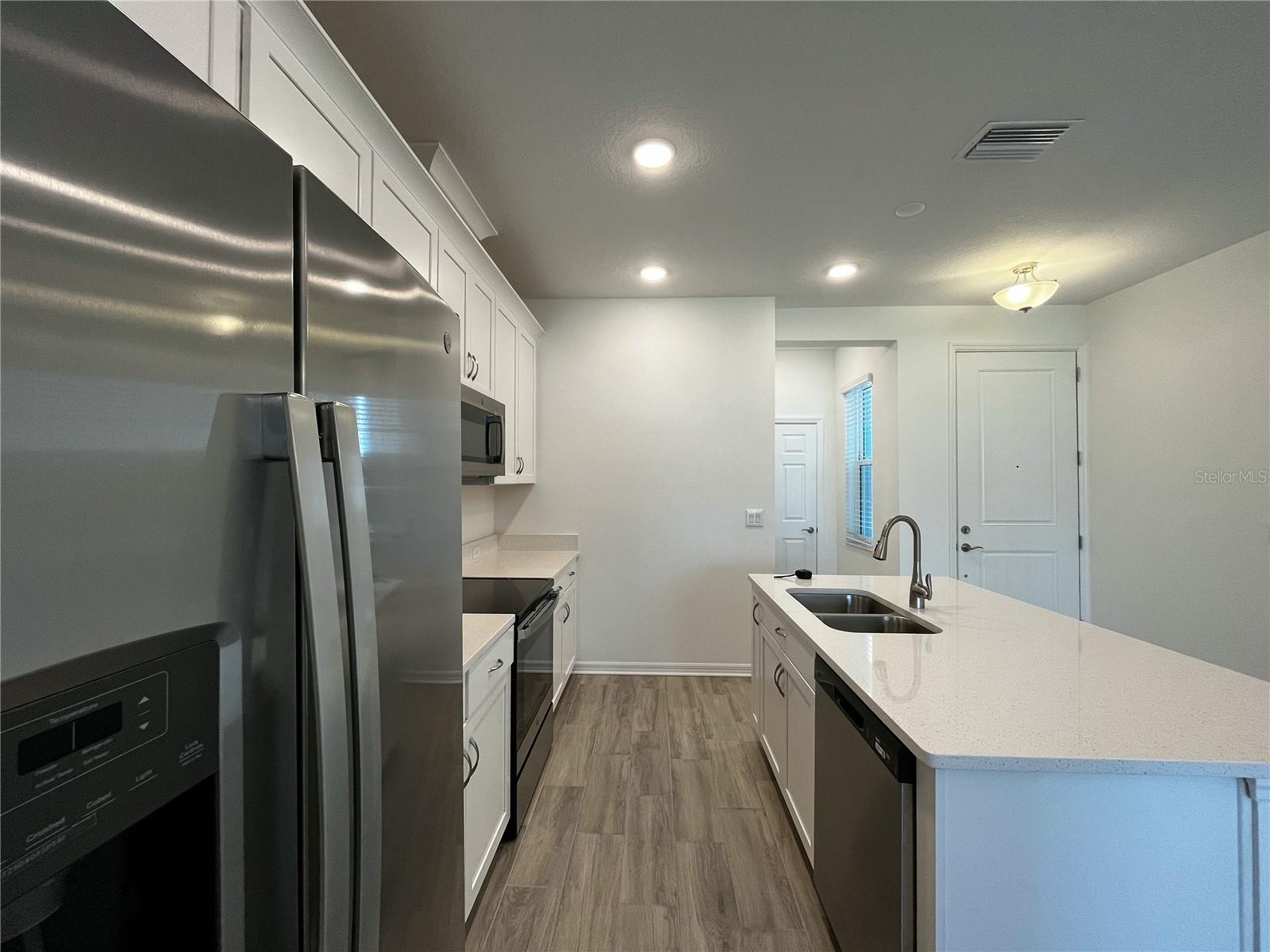 Listing photo id 8 for 4067 Via Sienna Circle