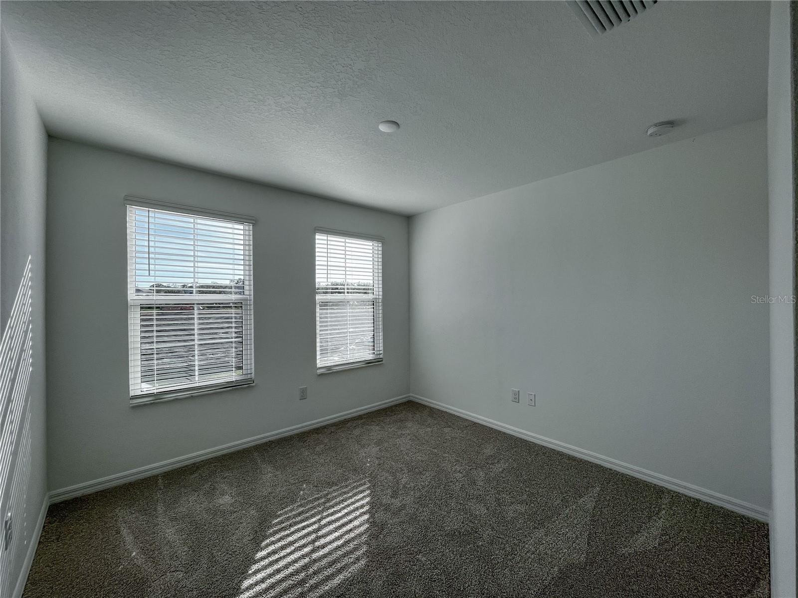 Listing photo id 21 for 4067 Via Sienna Circle