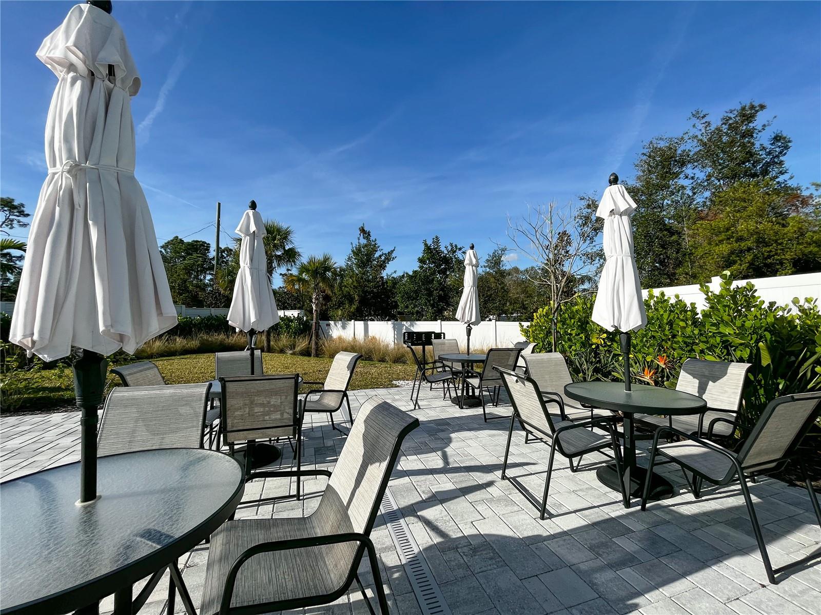 Listing photo id 3 for 4067 Via Sienna Circle