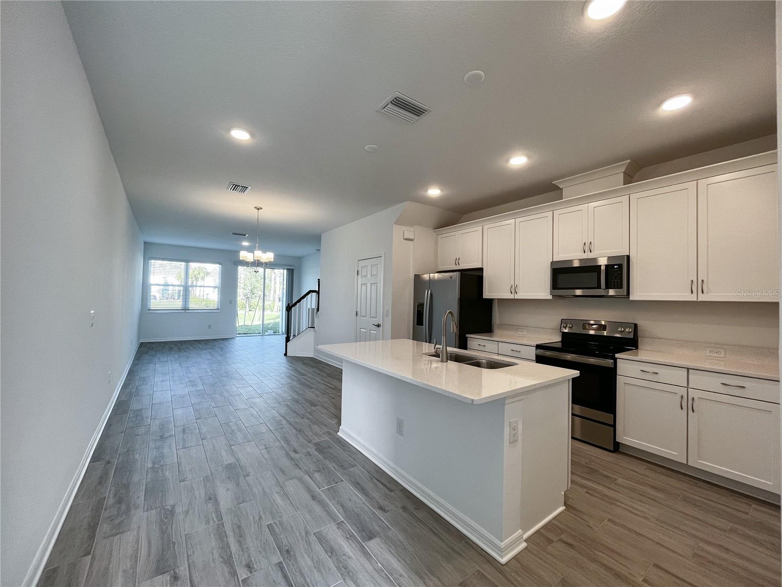 Listing photo id 5 for 4067 Via Sienna Circle
