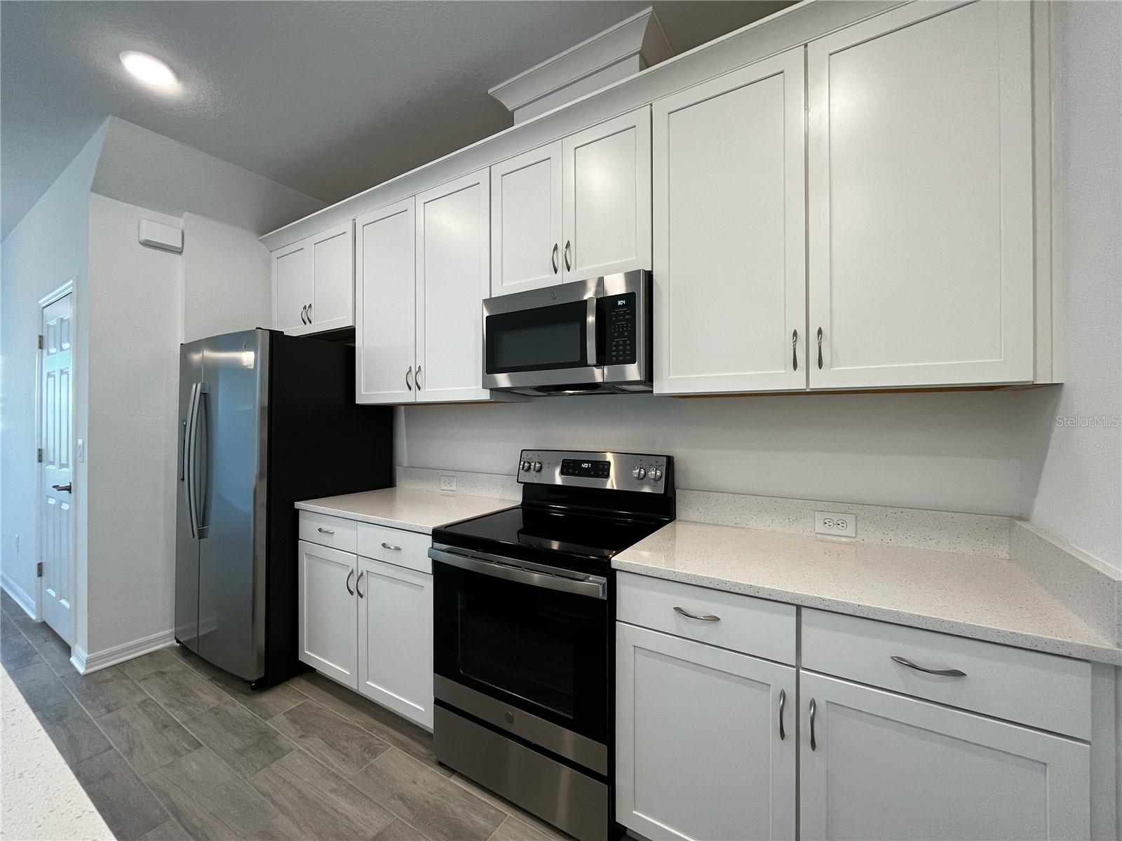 Listing photo id 6 for 4067 Via Sienna Circle