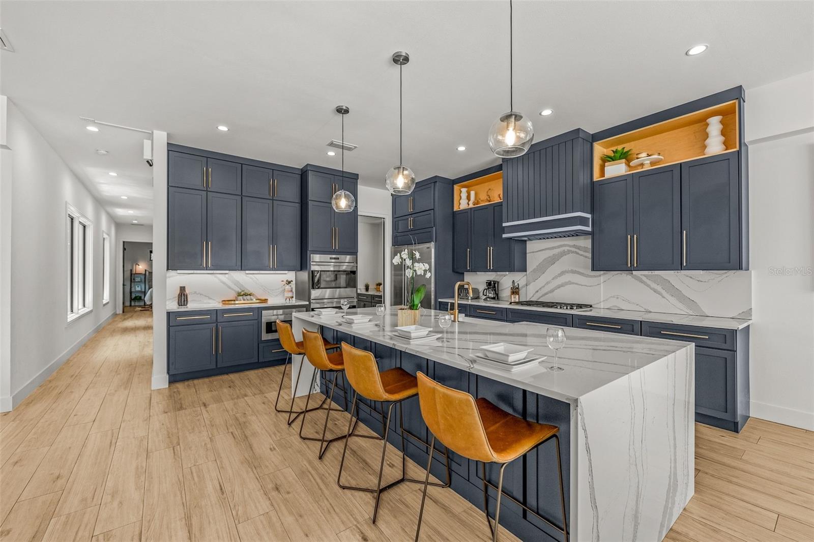 Listing photo id 14 for 315 Bay Boulevard