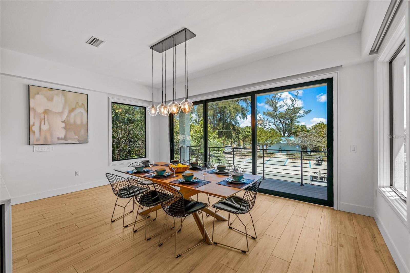 Listing photo id 16 for 315 Bay Boulevard