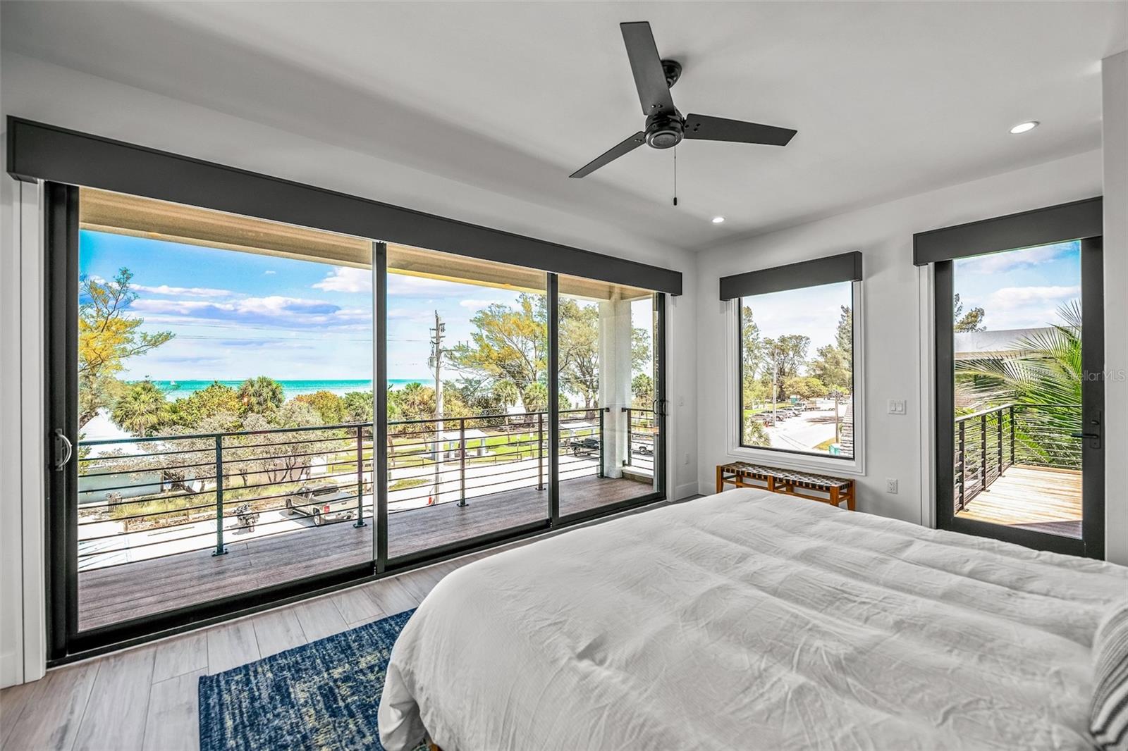 Listing photo id 19 for 315 Bay Boulevard