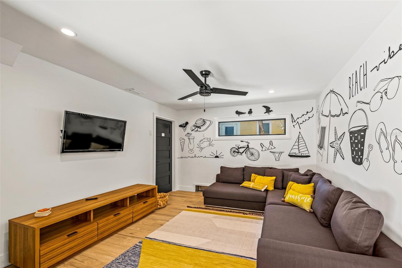Listing photo id 25 for 315 Bay Boulevard