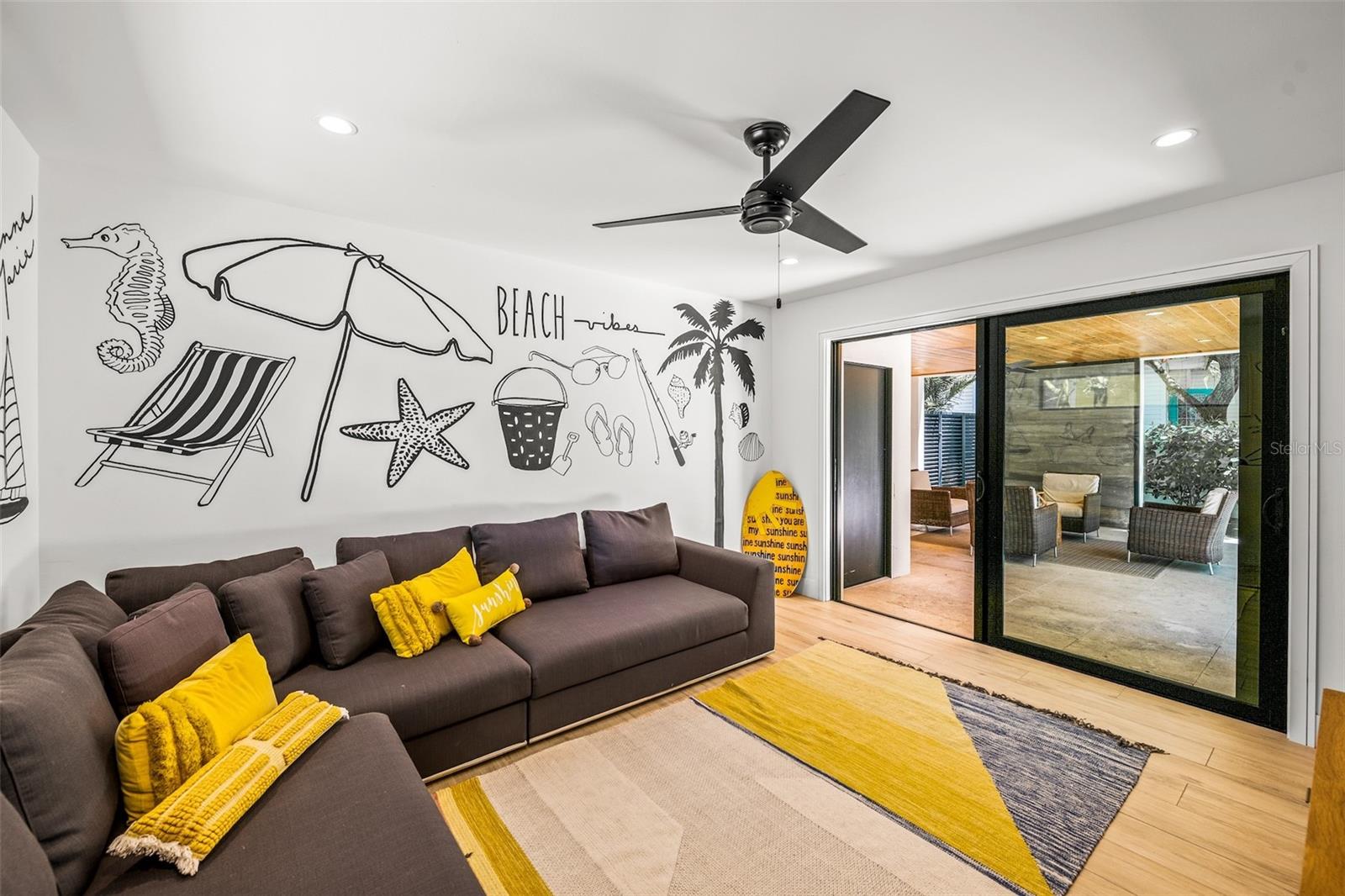 Listing photo id 26 for 315 Bay Boulevard