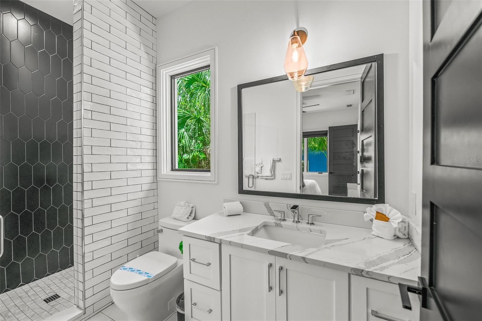 Listing photo id 30 for 315 Bay Boulevard