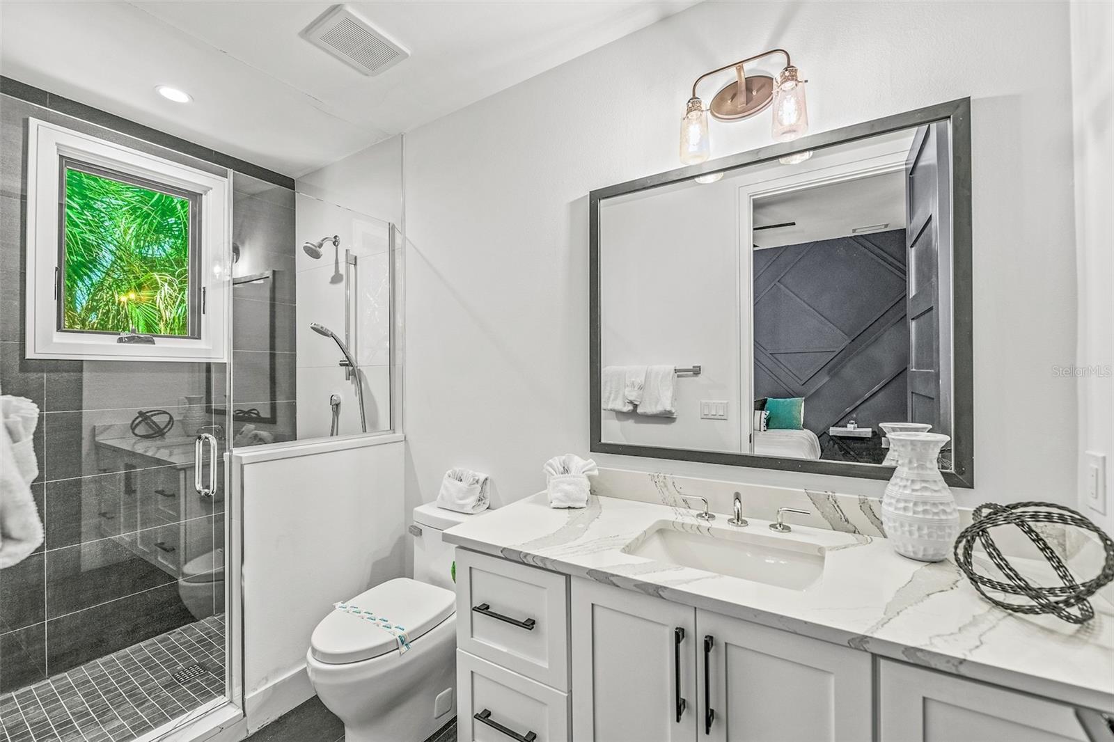Listing photo id 31 for 315 Bay Boulevard