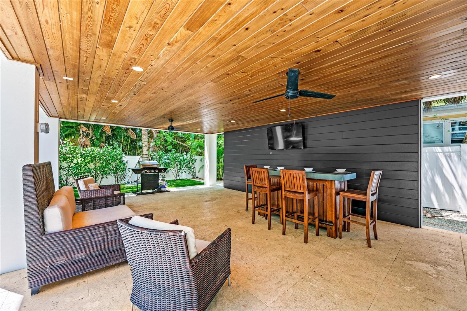 Listing photo id 45 for 315 Bay Boulevard