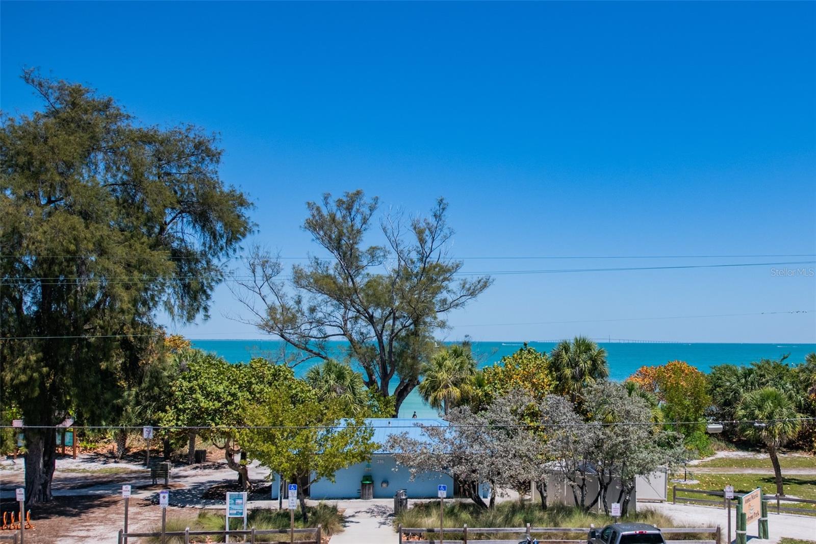 Listing photo id 52 for 315 Bay Boulevard