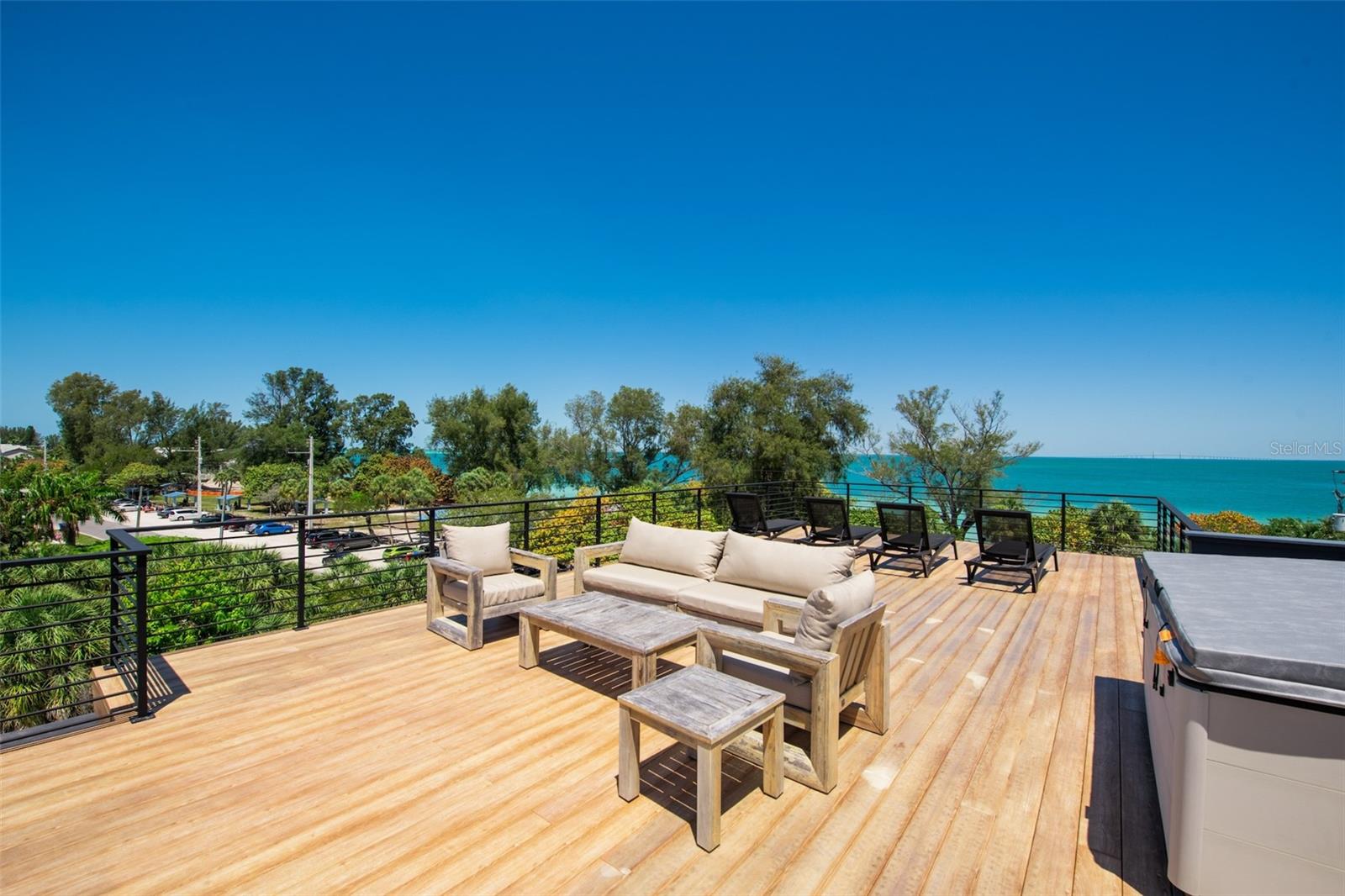 Listing photo id 57 for 315 Bay Boulevard