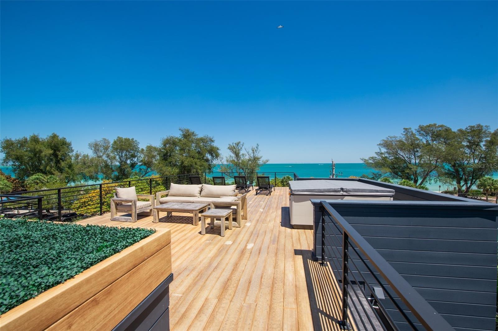 Listing photo id 59 for 315 Bay Boulevard