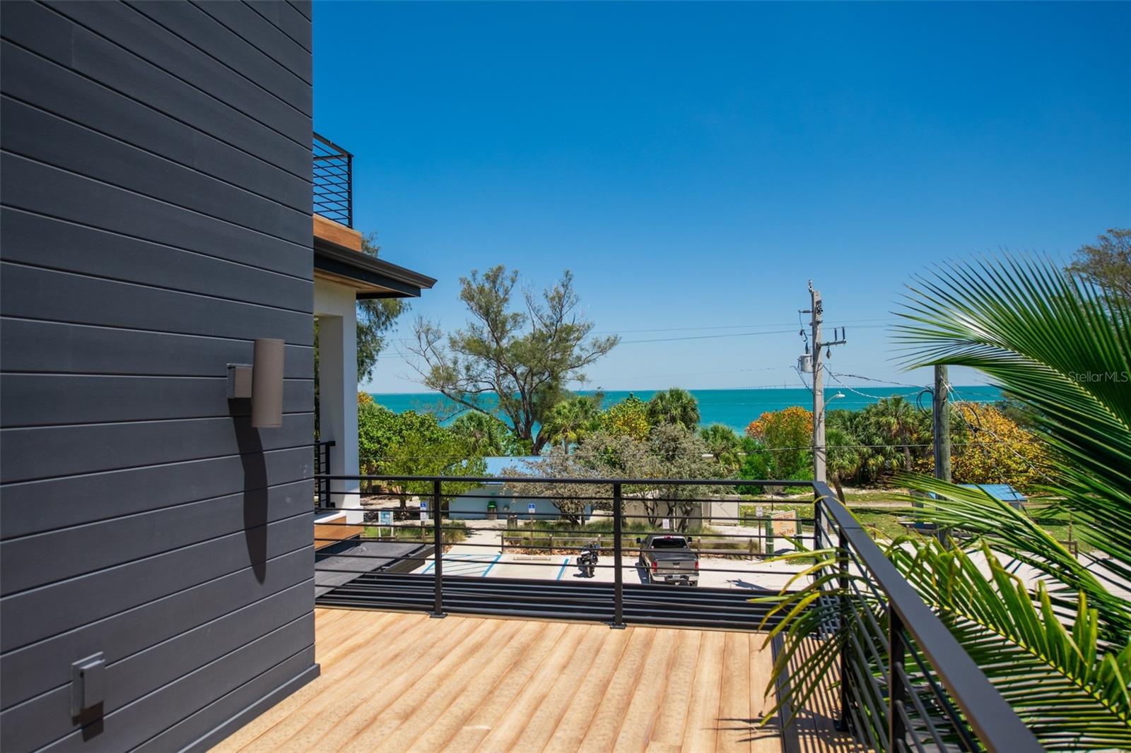 Listing photo id 67 for 315 Bay Boulevard