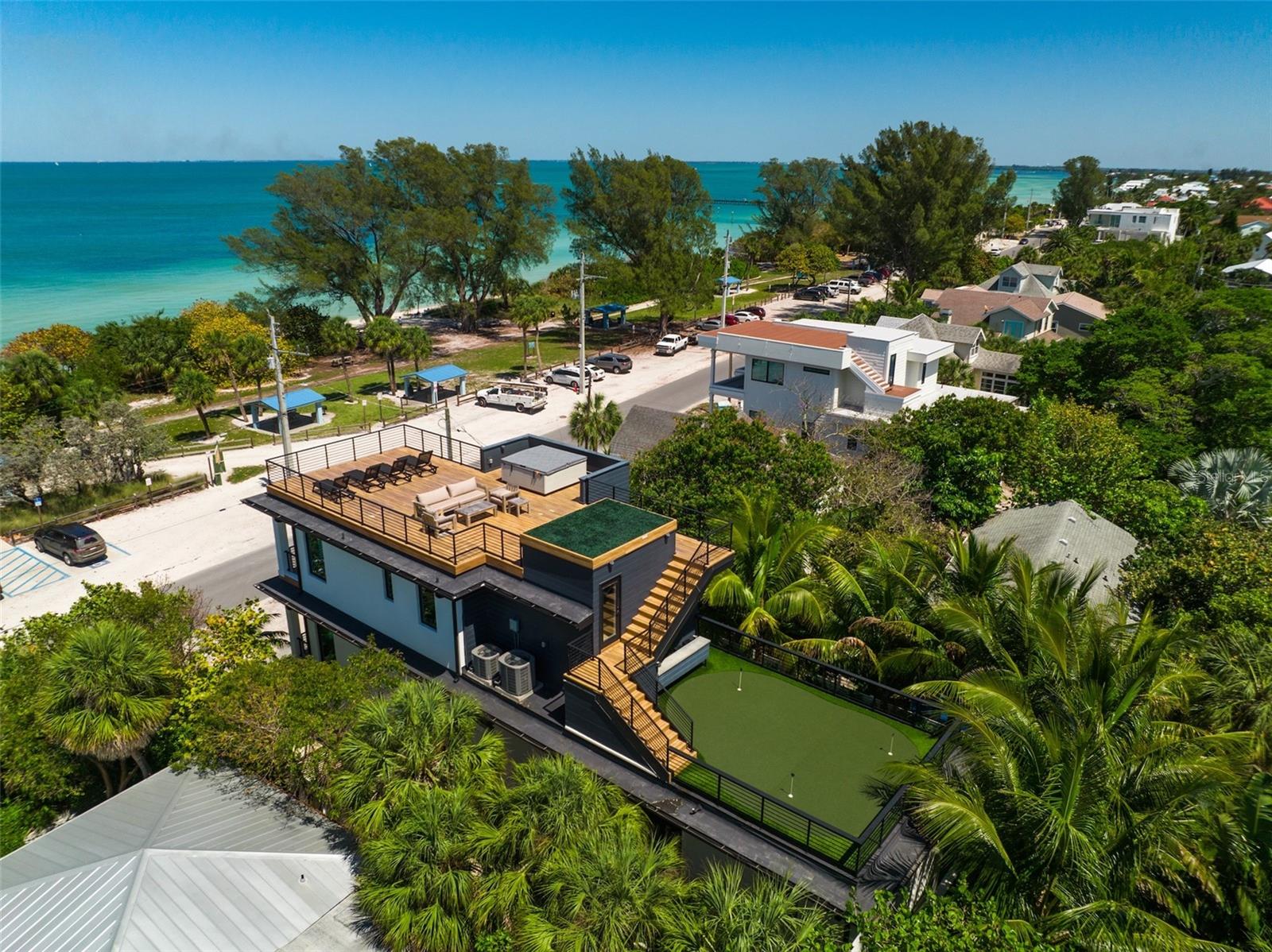 Listing photo id 72 for 315 Bay Boulevard
