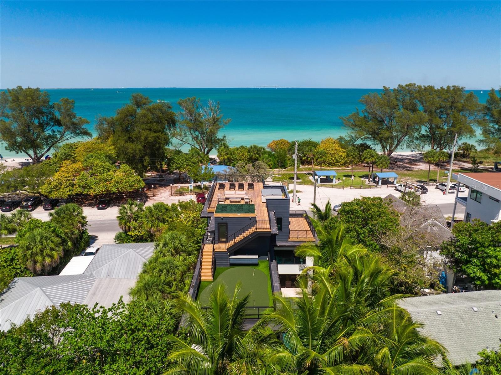 Listing photo id 74 for 315 Bay Boulevard